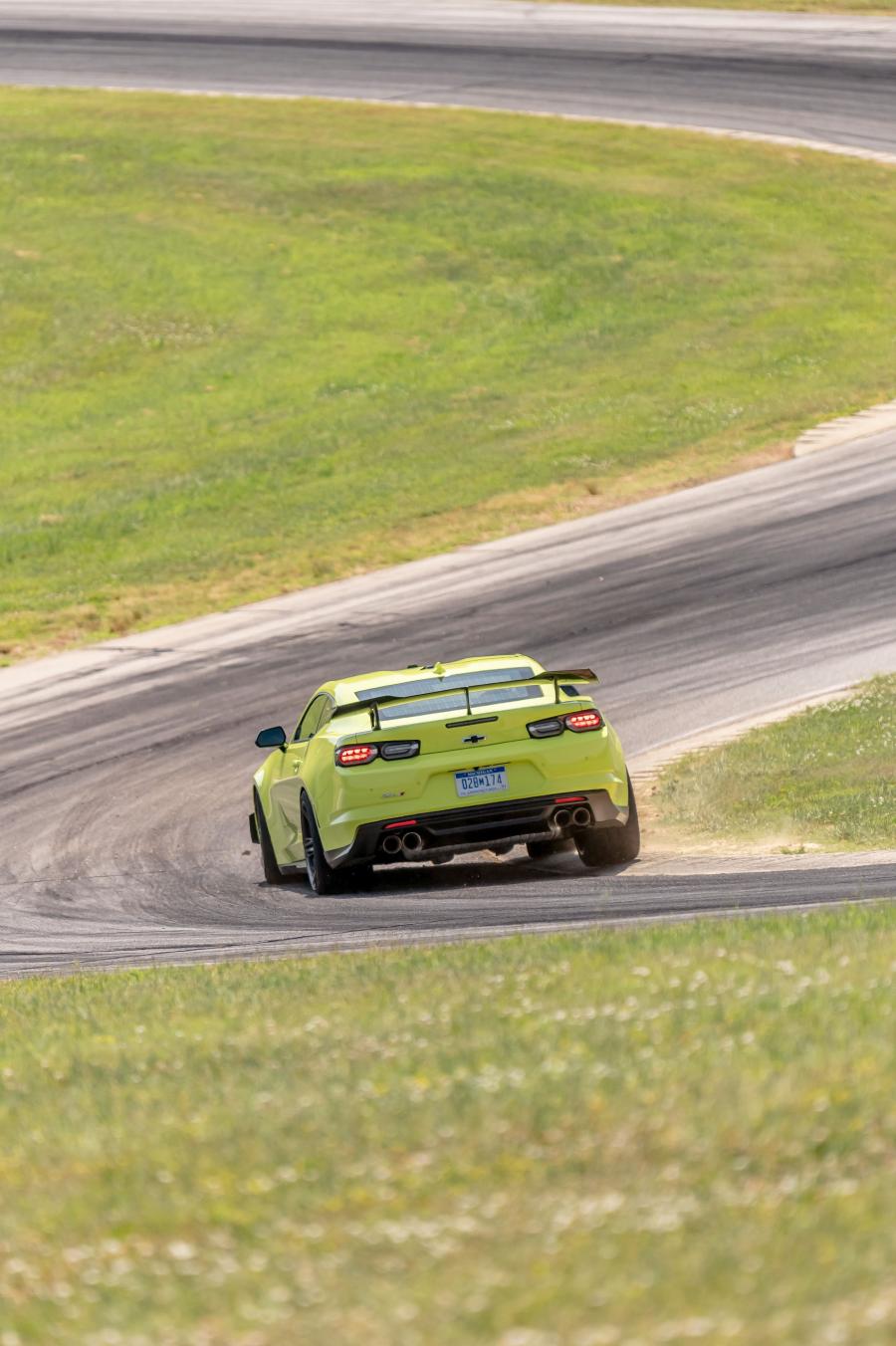  Chevrolet Camaro ZL1 1LE 2017 года  (фото 23 из 40)